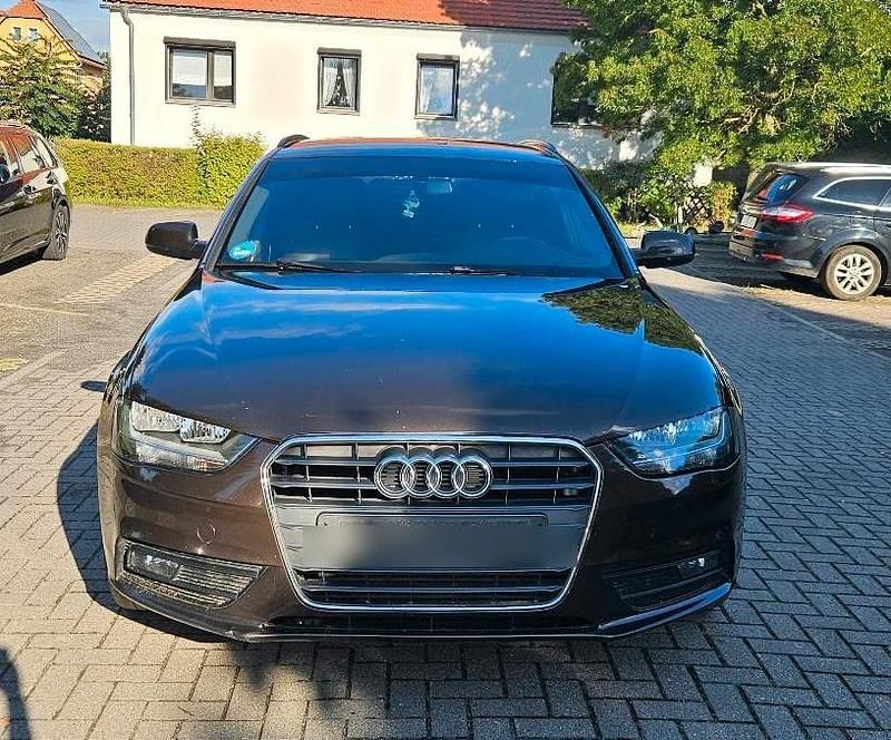 Braun Gebraucht 2014 Audi A4 Kombi | 9.895 € (Guter Preis) - Bild 1/4