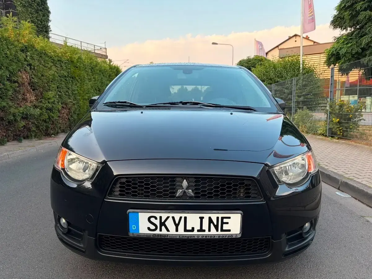 Gebraucht Mitsubishi Colt 75 PS (55 kW) 2010 Schwarz Kleinwagen