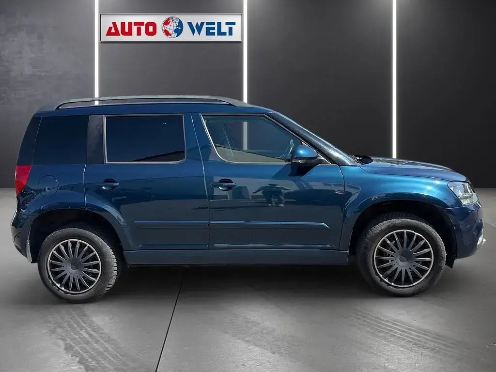 Gebraucht Skoda Yeti Active 110 PS (80 kW) 2015 Blau SUV