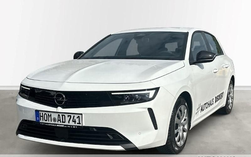 Usado Opel Astra Edition 131 HP (96 kW) 2025 Branco Sedan