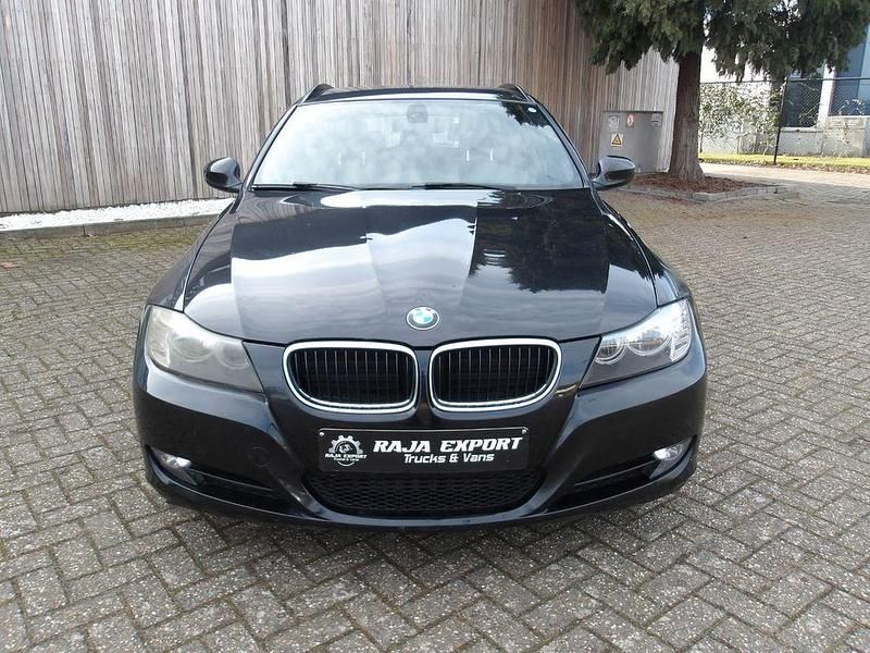 Gebraucht BMW 320 Efficient Dynamics 163 PS (119 kW) 2012 Schwarz Kombi
