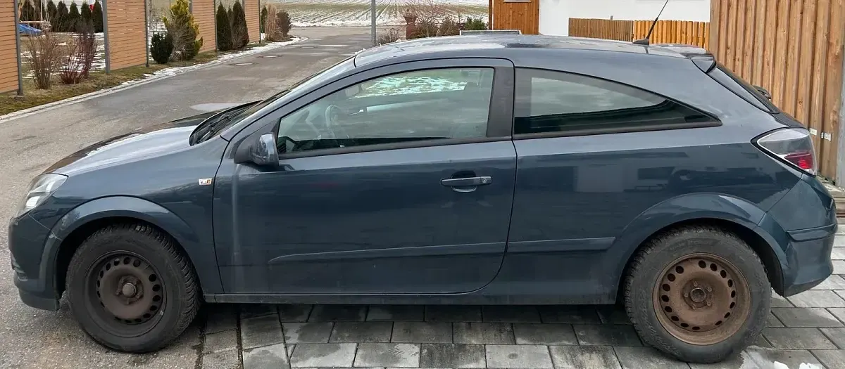 Gebraucht Opel Astra GTC 140 PS (102 kW) 2009 Blau Coupé
