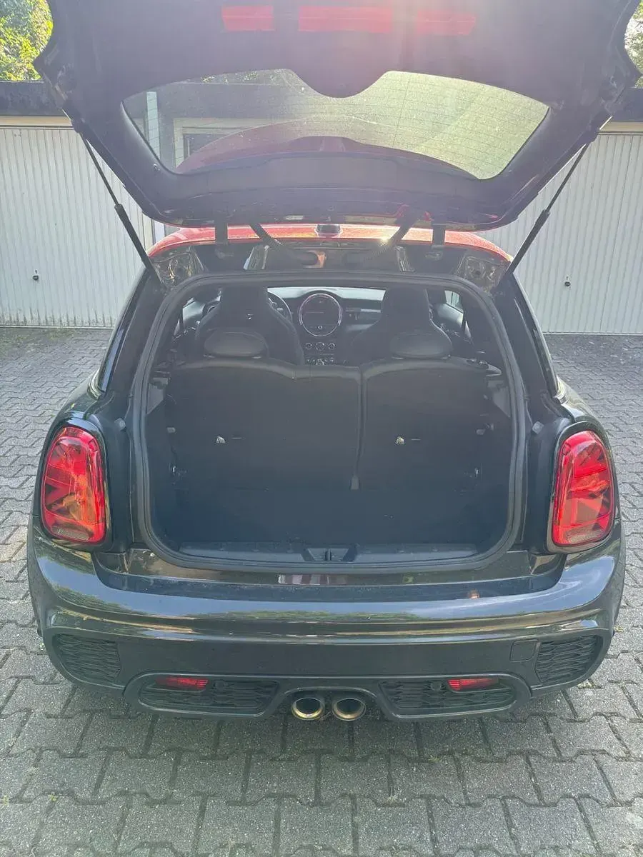 Gebraucht Mini John Cooper Works 231 PS (169 kW) 2019 Grau Kleinwagen