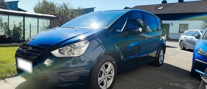 Second-hand Ford S-MAX S 160 CP (117 kW) 2012 Albastru Monovolum