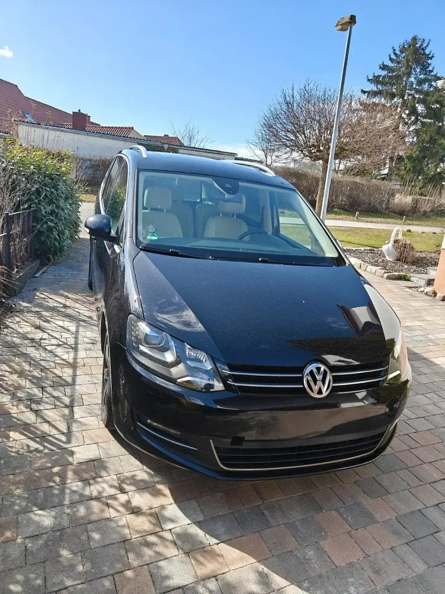 Gebraucht VW Sharan 170 PS (125 kW) 2012 Schwarz Van / Kleinbus