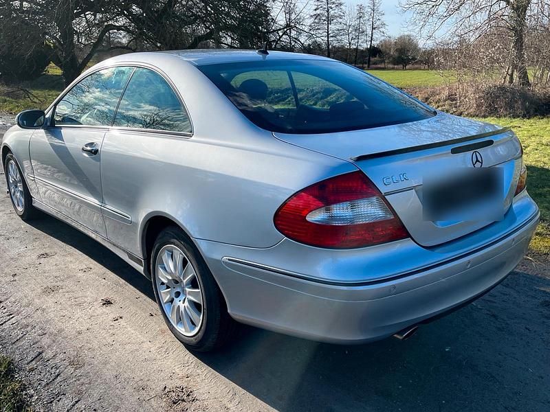 Gebraucht Mercedes CLK200 184 PS (135 kW) 2008 Silber Coupé
