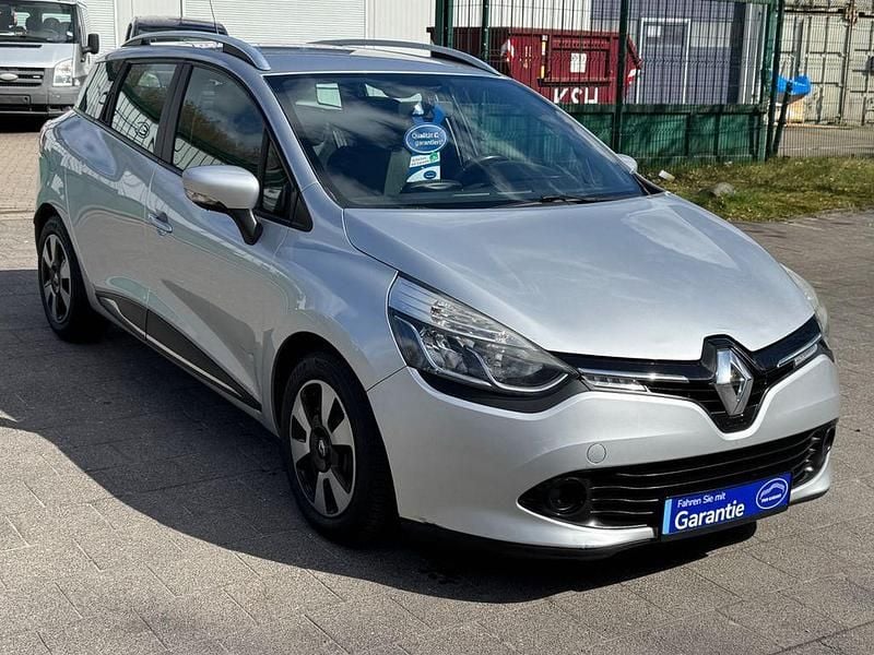 Gebraucht Renault Clio IV 90 PS (66 kW) 2014 Silber Limousine