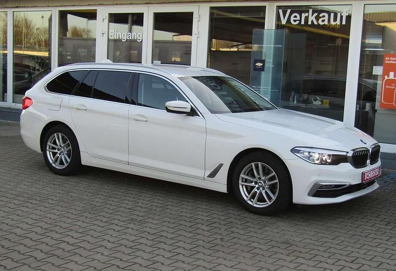 Gebraucht BMW 530 Luxury Line 265 PS (194 kW) 2019 Alpinweiss iii Kombi