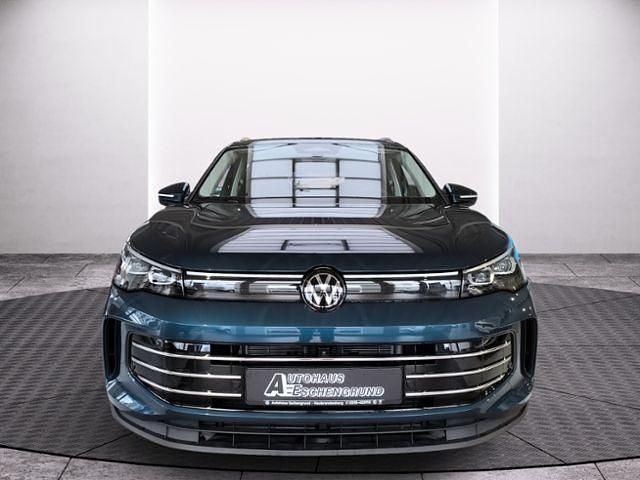 Neu VW Tiguan Elegance 150 PS (110 kW) 2026 Nightshade blue metallic SUV