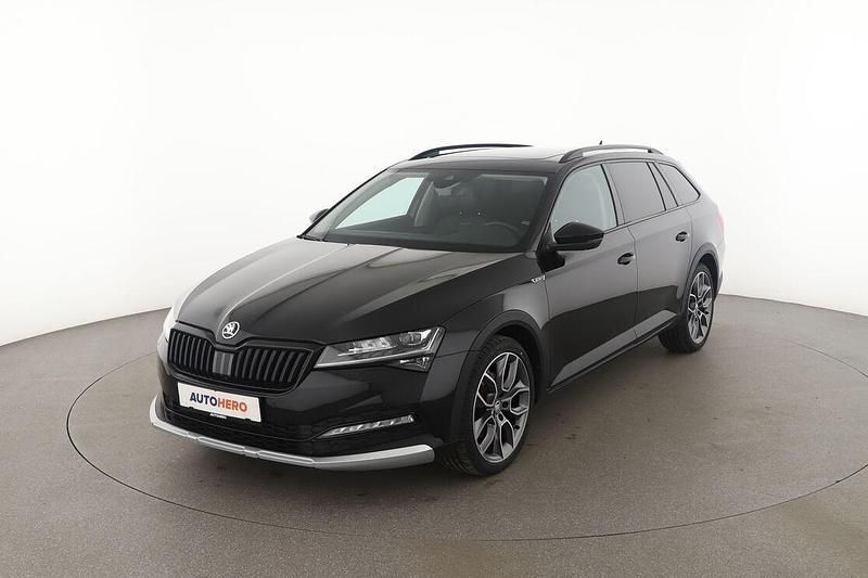 Schwarz Gebraucht 2022 Skoda Superb Scout 4x4 Kombi | 29.250 € (Fairer Preis) - Bild 1/3