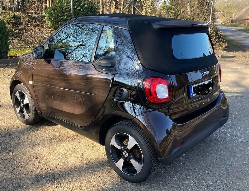 Gebraucht Smart ForTwo Cabrio 71 PS (52 kW) 2019 Braun Cabrio
