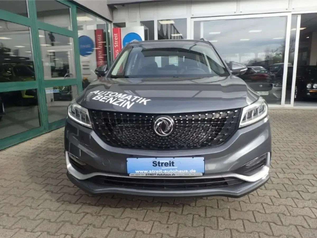 Neu DFSK Fengon 145 PS (106 kW) 2026 Graumetallic SUV