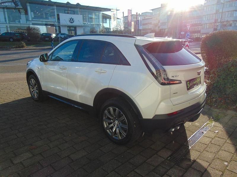 Gebraucht Cadillac XT4 174 PS (127 kW) 2022 Weiß SUV