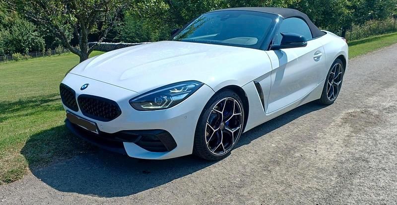 Weiß Gebraucht 2019 BMW Z4 Cabrio | 28.990 € (Guter Preis) - Bild 1/4
