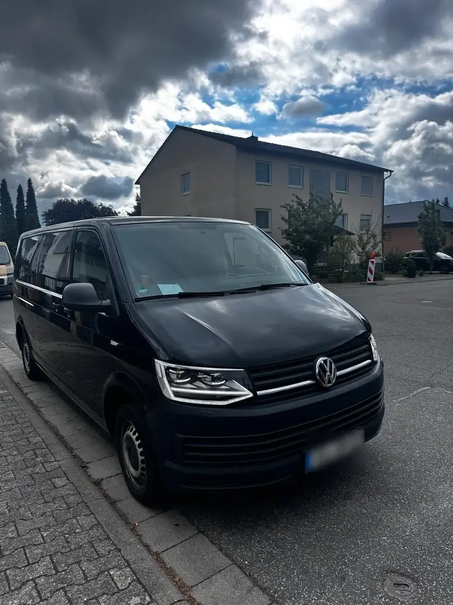 Gebraucht VW Transporter 150 PS (110 kW) 2018 Schwarz Van