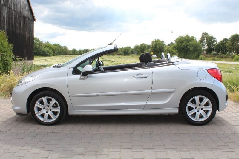 Silber Gebraucht 2009 Peugeot 207 CC Filou Cabrio | 4.690 € (Fairer Preis) - Bild 1/4