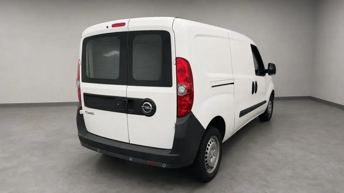 Gebraucht Opel Combo 95 PS (69 kW) 2018 Weiß Van / Kleinbus