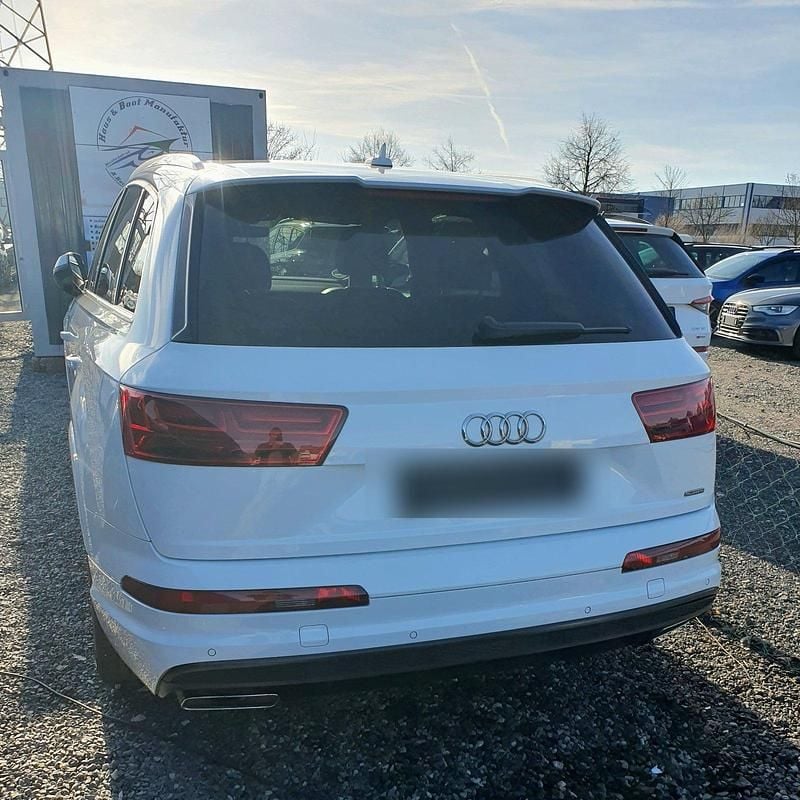 Gebraucht Audi Q7 Ambiente 272 PS (200 kW) 2015 Weiß SUV