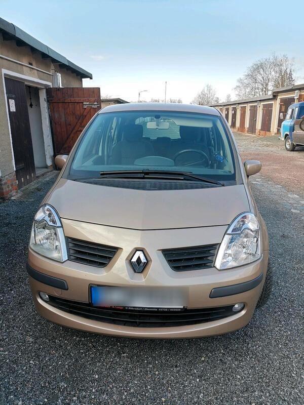Beige Gebraucht 2005 Renault Modus Van / Kleinbus | 3.800 € (Teuer) - Bild 1/4