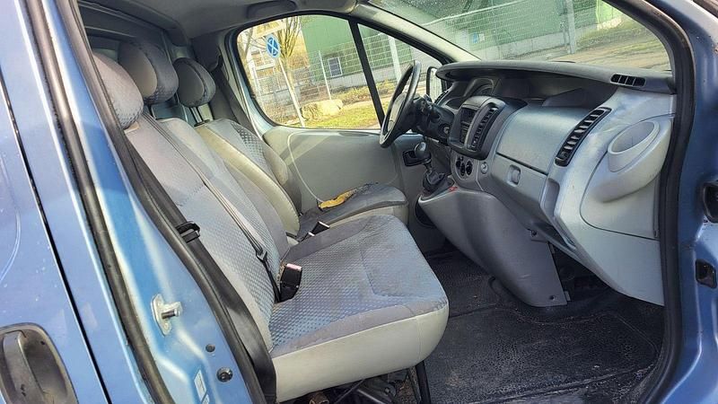 Gebraucht Renault Trafic 145 PS (106 kW) 2008 Grau Van / Kleinbus