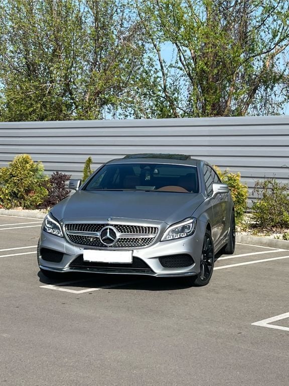 Grau Gebraucht 2016 Mercedes CLS350 Limousine | 30.950 € (Etwas zu teuer) - Bild 1/4