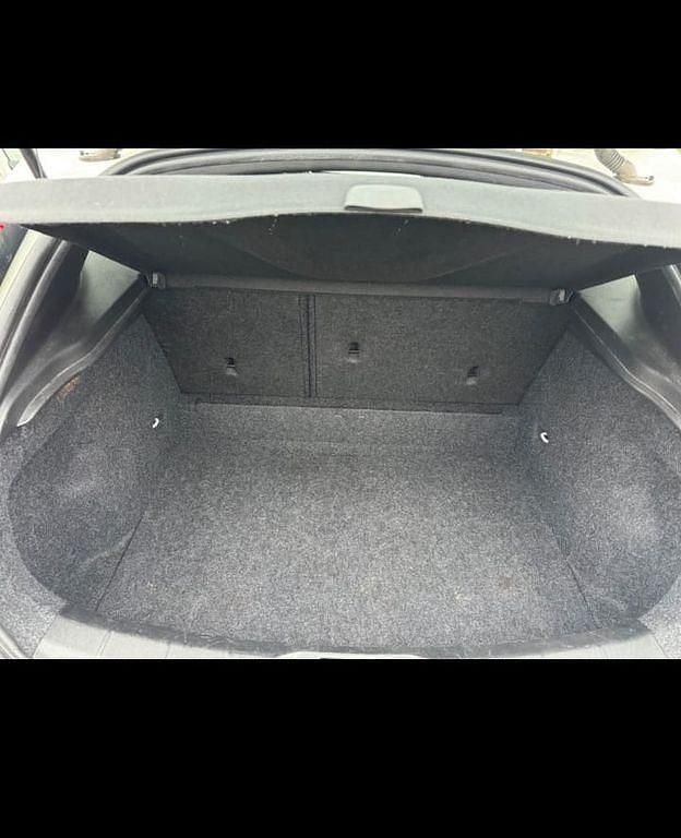 Gebraucht Volvo V40 R-Design 150 PS (110 kW) 2014 Weiß Limousine