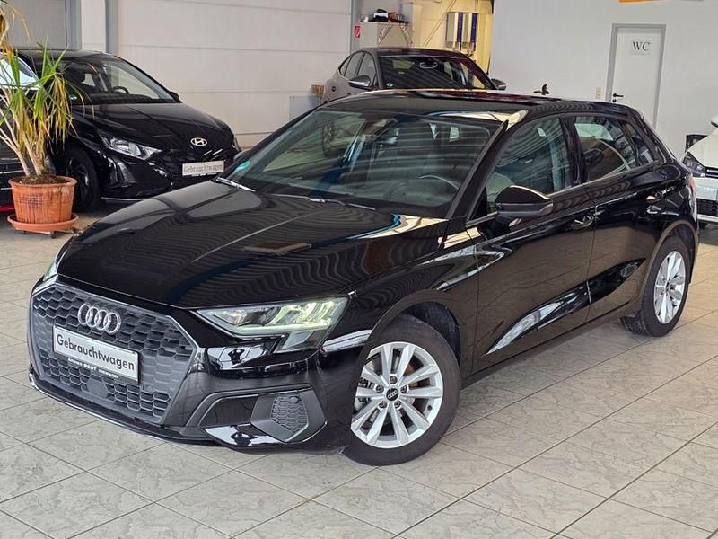 Gebraucht Audi A3 Sport 110 PS (80 kW) 2022 Schwarz Limousine