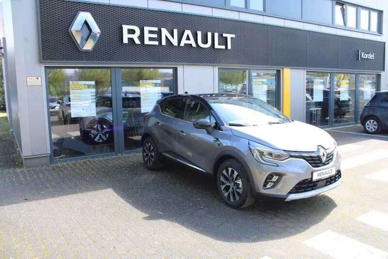 Stahlgrau Gebraucht 2023 Renault Captur Techno SUV | 23.990 € (Fairer Preis) - Bild 1/4