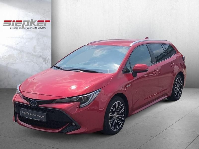 Rot Gebraucht 2021 Toyota Corolla Team Kombi | 19.990 € (Guter Preis) - Bild 1/3