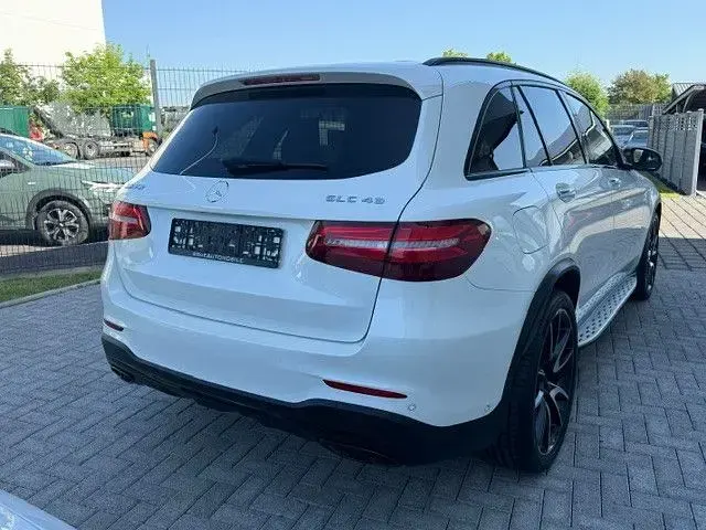 Gebraucht Mercedes GLC43 AMG AMG line 367 PS (269 kW) 2018 Weiß SUV