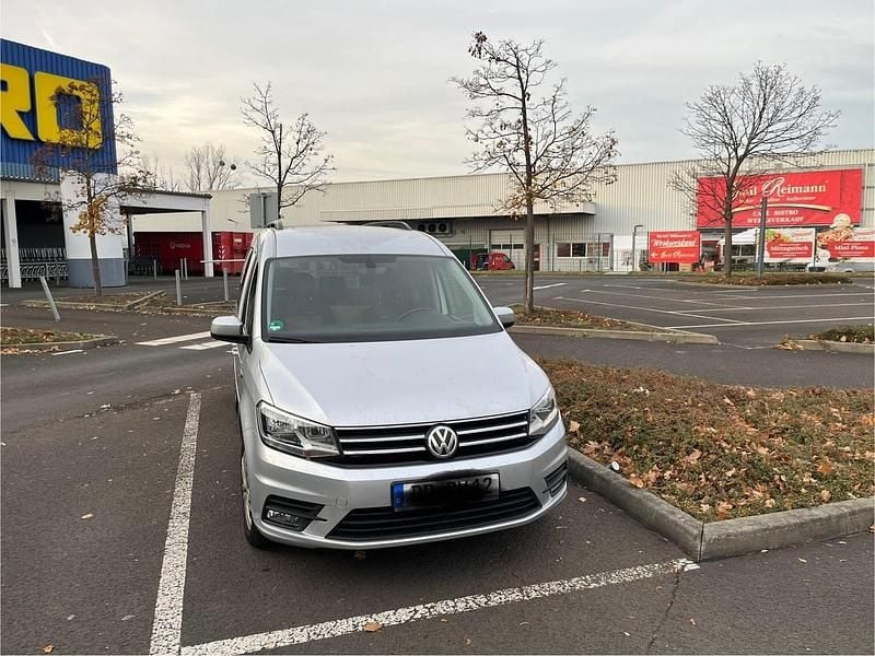Gebraucht VW Caddy Maxi Comfortline 150 PS (110 kW) 2019 Silber Van / Kleinbus