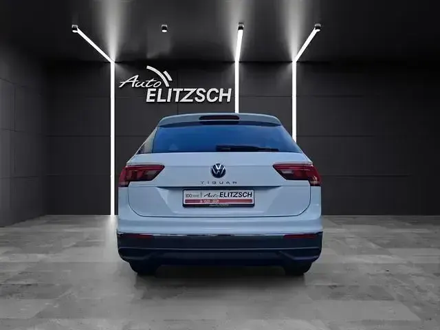 Gebraucht VW Tiguan Active 150 PS (110 kW) 2022 Pure white SUV