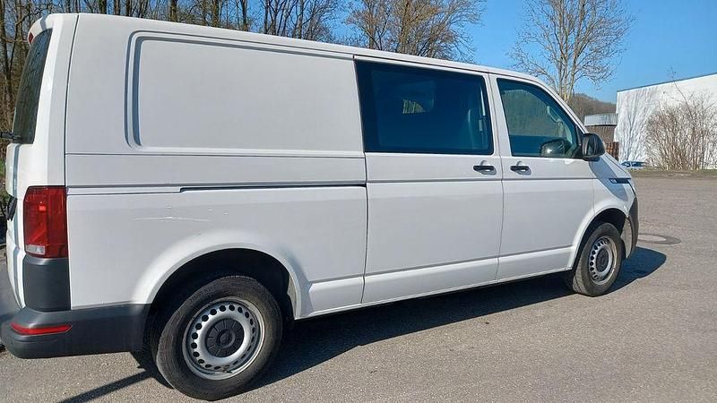Gebraucht VW Transporter 150 PS (110 kW) 2019 Weiß Van
