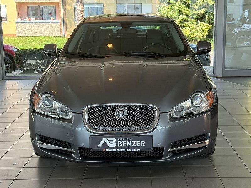 Gebraucht Jaguar XF S 211 PS (155 kW) 2010 Grau Limousine