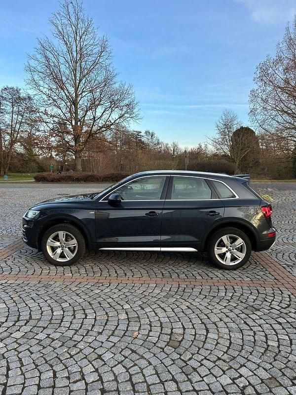 Gebraucht Audi Q5 Sport 190 PS (139 kW) 2017 Grau SUV