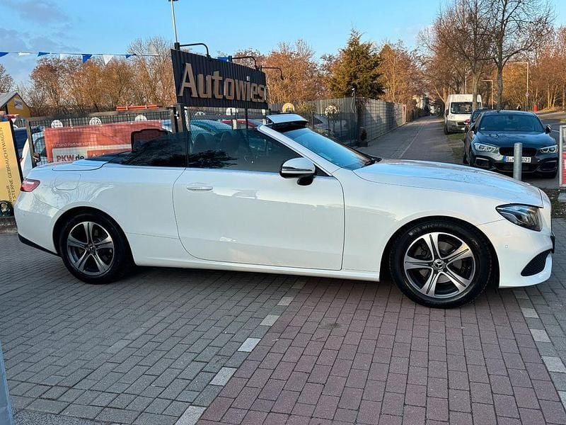 Gebraucht Mercedes E220 194 PS (142 kW) 2019 Weiß Cabrio