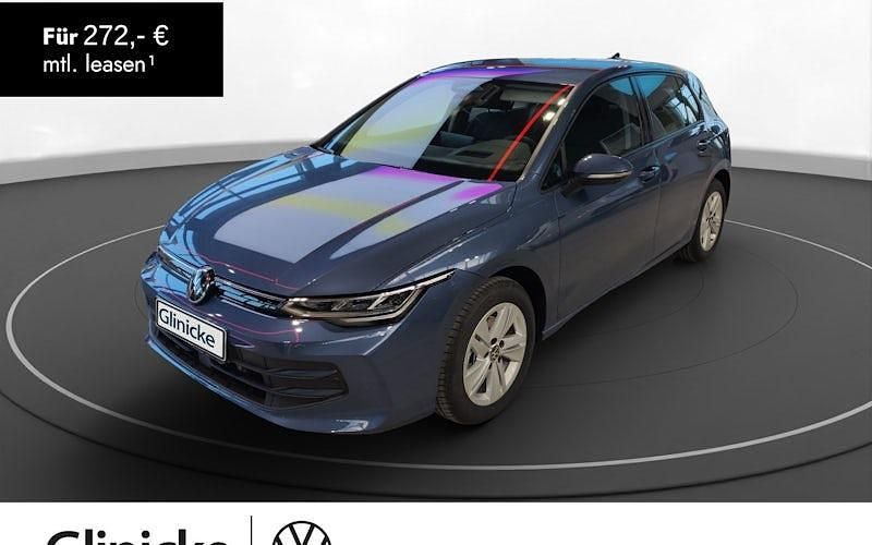 Neu VW Golf VIII Life 150 PS (110 kW) 2026 Anemonenblau metallic Limousine