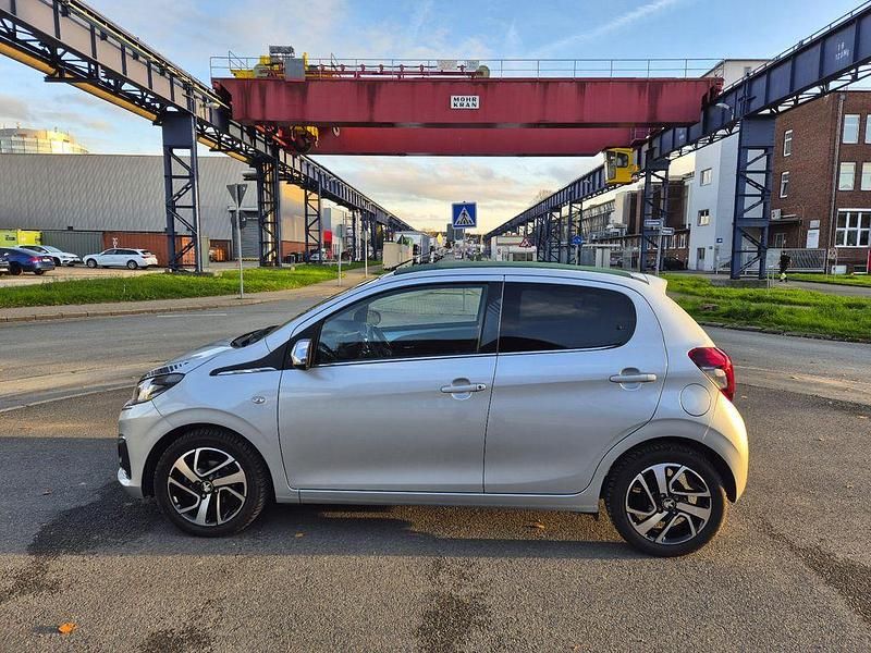 Grau Gebraucht 2020 Peugeot 108 Top! Collection Limousine | 8.990 € (Fairer Preis) - Bild 1/4