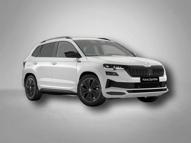 Race blau metallic Neu 2025 Skoda Karoq SportLine SUV | 40.190 € (Fairer Preis) - Bild 1/1