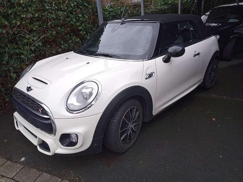Gebraucht Mini Cooper S 192 PS (141 kW) 2017 Pepper white Kleinwagen
