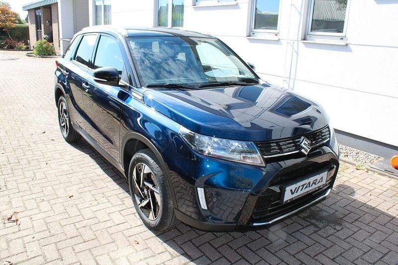 Neu Suzuki Vitara Comfort+ 109 PS (80 kW) 2025 Blau SUV