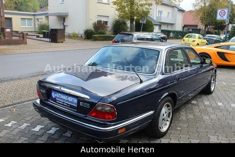 Gebraucht Jaguar XJ 211 PS (155 kW) 1997 Blau Limousine