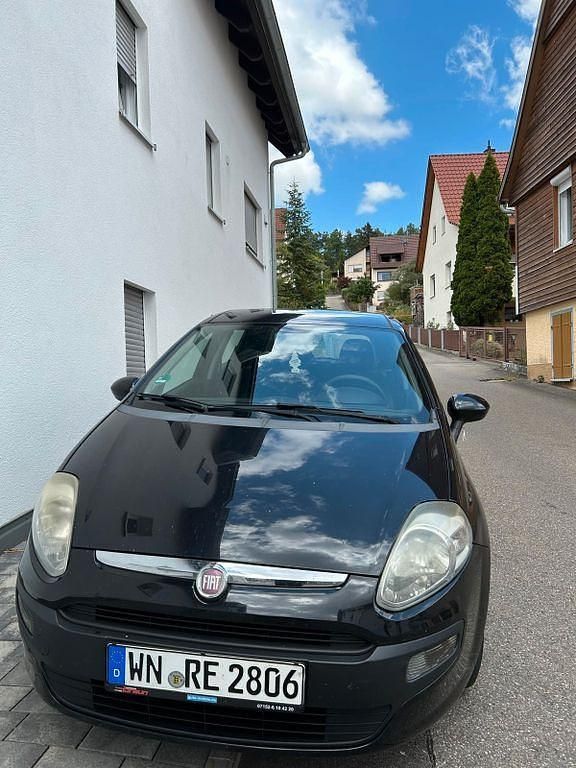 Schwarz Gebraucht 2010 Fiat Grande Punto Kleinwagen | 2.500 € (Fairer Preis) - Bild 1/4