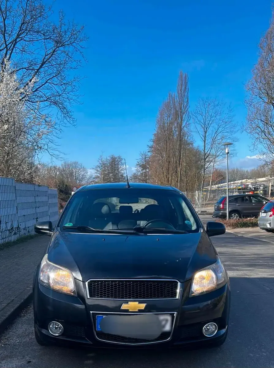 Gebraucht Chevrolet Aveo 86 PS (63 kW) 2011 Schwarz Kleinwagen
