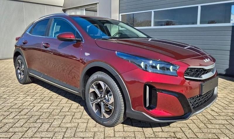 Neu Kia XCeed 150 PS (110 kW) 2026 Rot SUV