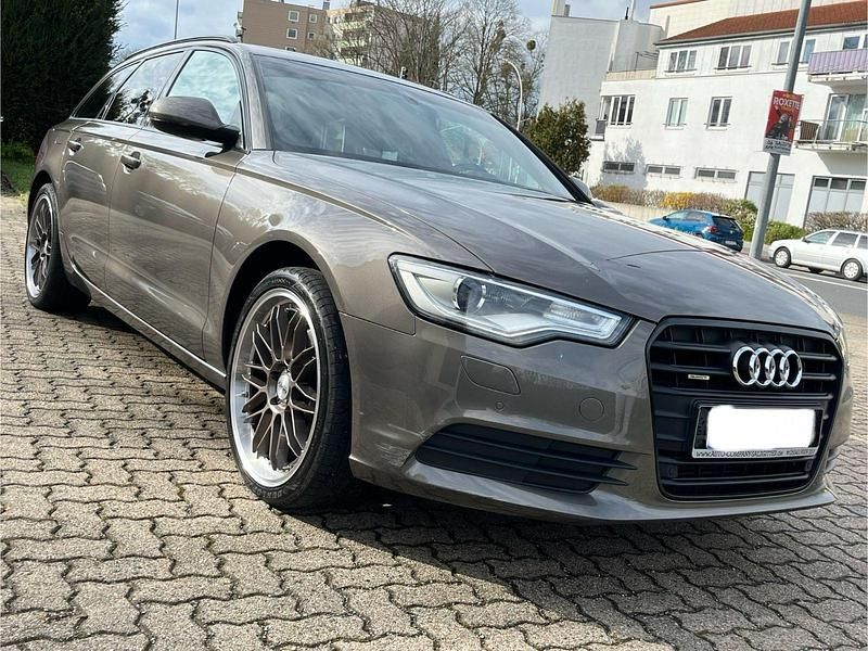 Grau Gebraucht 2012 Audi A6 Business Kombi | 7.999 € (Superpreis) - Bild 1/4