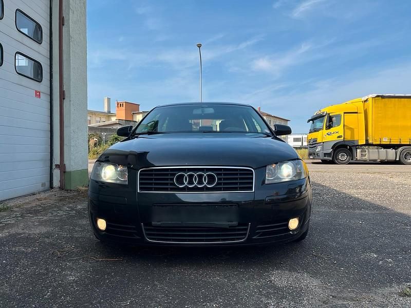 Schwarz Gebraucht 2004 Audi A3 | 2.200 € (Fairer Preis) - Bild 1/4