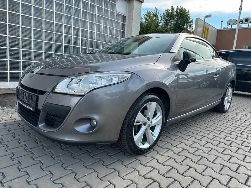 Grau Gebraucht 2014 Renault Mégane Cabriolet Luxe Cabrio | 9.490 € (Fairer Preis) - Bild 1/4