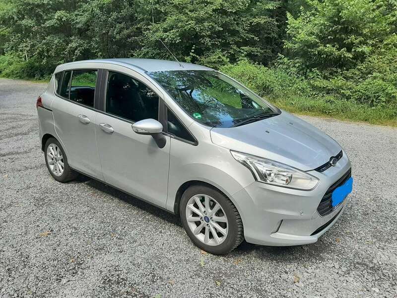 Silber Gebraucht 2016 Ford B-MAX Titanium Van / Kleinbus | 10.250 € (Fairer Preis) - Bild 1/4