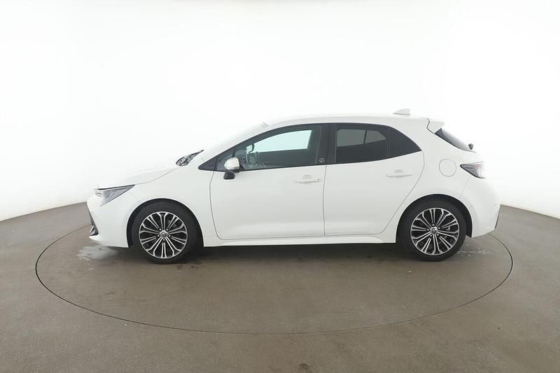 Gebraucht Toyota Corolla Team 116 PS (85 kW) 2021 Weiß Limousine